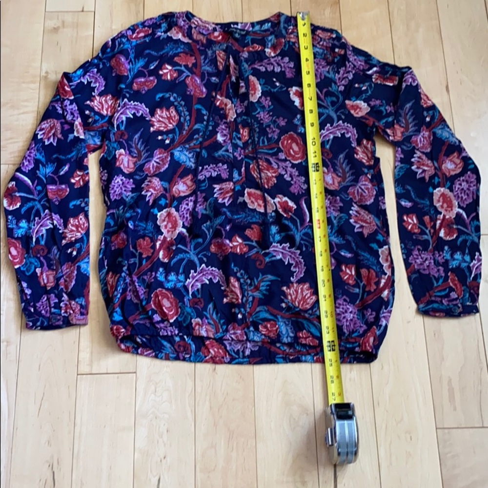 EUC Lucky Brand Split Neck Blouse, Small